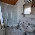 Apartamento Kletterrose, Seenaehe, Mecklenburgische Seenplatte *