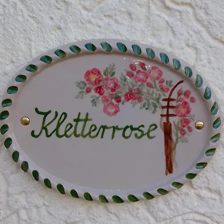 Kletterrose, Seenaehe, Mecklenburgische Seenplatte Apartamento