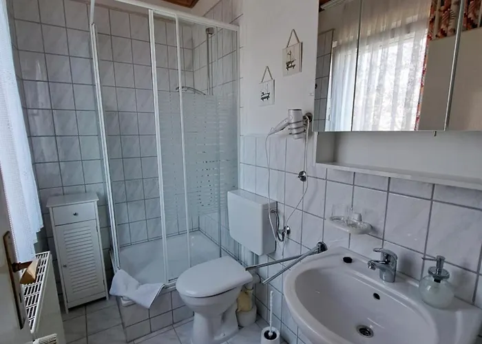 Apartamento Kletterrose, Seenaehe, Mecklenburgische Seenplatte *